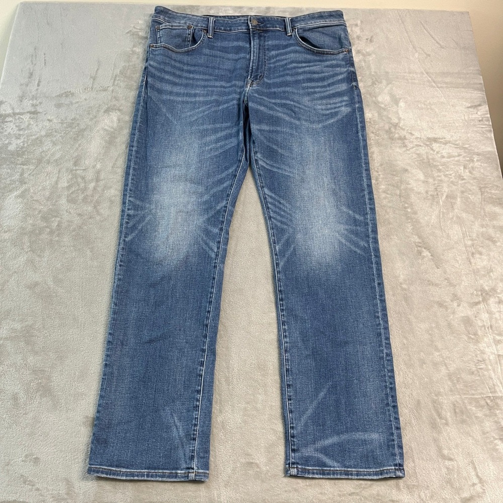 American Eagle Mens Airflex Stretch Relaxed Straight Jeans 38x34 Blue Denim Fade